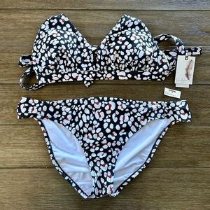 NWT Jessica Simpson cool cat bikini size XL, cross-back top & shirred bottom
